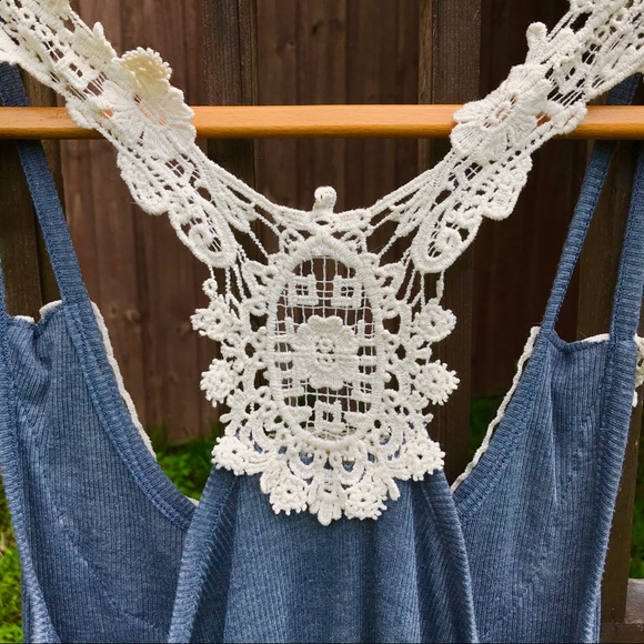 A’Reve | Anthropology | Racer Back tank w/ lace - Picture 4 of 7